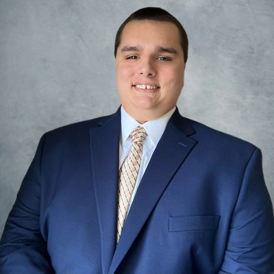Dr. Zachery Jacober, chiropractor at Woodridge Chiropractic Clinic in West Bend